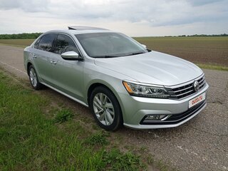 2018 Volkswagen Passat (North America and China) I Рестайлинг, серебристый, 1950000 рублей, вид 4