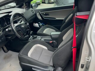 2015 Kia Ceed II, серебристый, 980000 рублей, вид 5