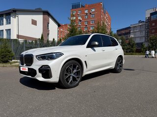 2019 BMW X5 M50d IV (G05/G18), белый, 6990000 рублей, вид 2