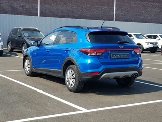 2019 Kia Rio X-Line IV, синий, 1095000 рублей, вид 5