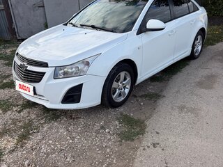 2013 Chevrolet Cruze I Рестайлинг, белый, 650000 рублей, вид 1