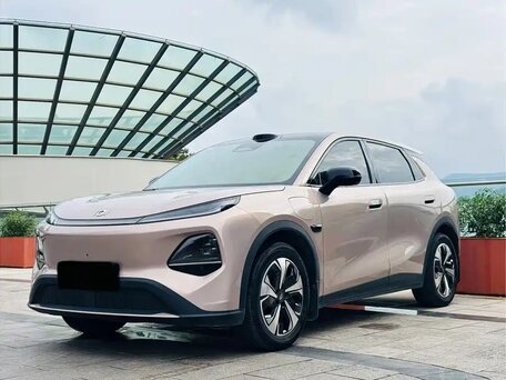 2025 Changan Qiyuan Q05 51.9 kWh II, бежевый, 1938008 рублей, вид 1