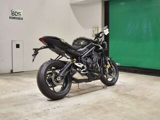 2026 Triumph Street Triple, чёрный, 1499000 рублей, вид 4