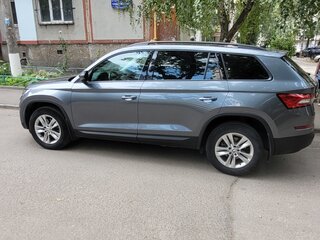 2021 Skoda Kodiaq I, серый, 3000000 рублей, вид 3
