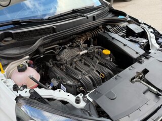 2024 Lada (ВАЗ) Vesta I Рестайлинг (NG), белый, 1290000 рублей, вид 5