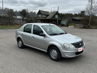 2015 Renault Logan I Рестайлинг, серебристый, 950000 рублей, вид 2