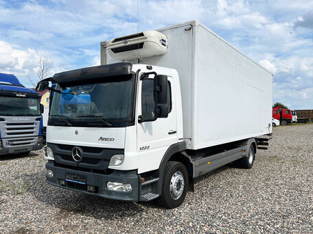 2013 Mercedes-Benz Atego, белый, 3800000 рублей, вид 1