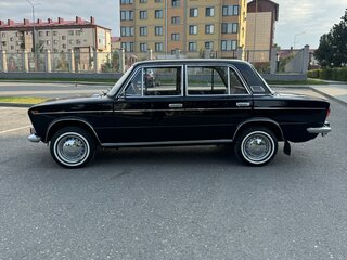 1981 Lada (ВАЗ) 2103, чёрный, 990000 рублей, вид 5