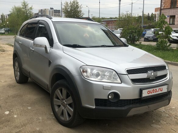 2011 Chevrolet Captiva I, серебристый, 1400000 рублей - вид 1