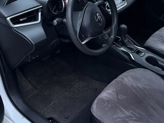 2022 Toyota Corolla XII (E210), белый, 1999999 рублей, вид 4