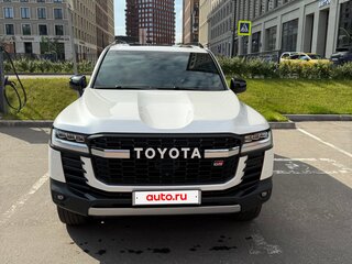 2022 Toyota Land Cruiser 300 Series, белый, 12500000 рублей, вид 1