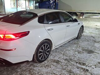 2018 Kia Optima IV Рестайлинг, белый, 1800000 рублей, вид 2