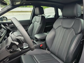2025 Audi Q5 L 45 TFSI II (FY) Рестайлинг, чёрный, 5890000 рублей, вид 4