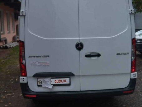 2017 Mercedes-Benz Sprinter, белый, 4250000 рублей, вид 2