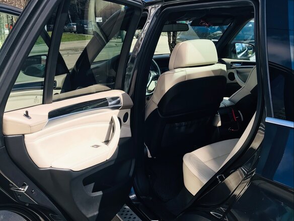 2010 BMW X5 30i II (E70), серый, 1500000 рублей - вид 14