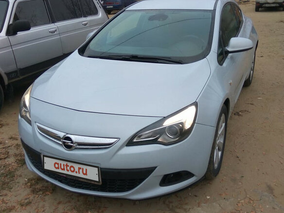 2012 Opel Astra GTC J Рестайлинг, белый - вид 1