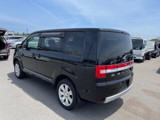 2017 Mitsubishi Delica D:5 I, чёрный, 3000000 рублей, вид 5