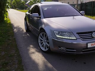 2009 Volkswagen Phaeton I, серый, 1100000 рублей, вид 1