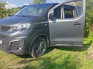2019 Peugeot Traveller Compact I, серый, 1920000 рублей, вид 4