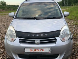 2013 Toyota Passo II (C30), серебристый, 800000 рублей, вид 1