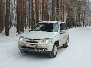 2013 Chevrolet Niva I Рестайлинг, белый, 495000 рублей, вид 3