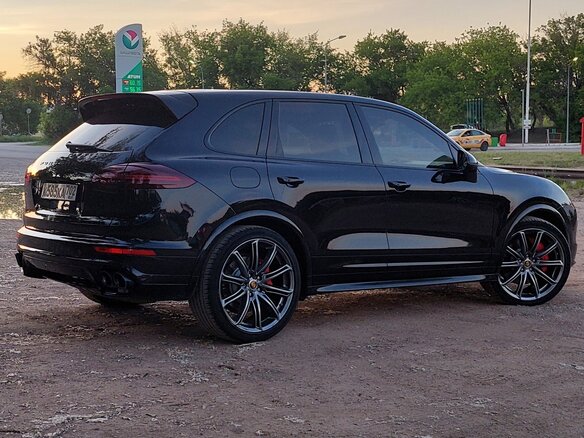 2015 Porsche Cayenne Diesel II Рестайлинг (958), чёрный, 3750000 рублей - вид 8