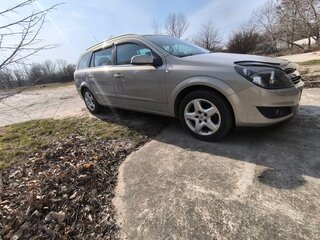 2008 Opel Astra H Рестайлинг, серый, 700000 рублей, вид 4