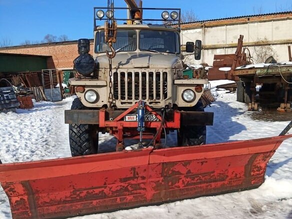 2010 Урал 4320, бежевый, 1550000 рублей - вид 2