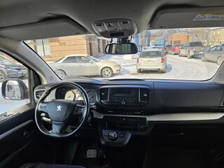2022 Peugeot Traveller I, зелёный, 3990000 рублей, вид 4