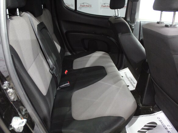 2013 Mitsubishi L200 IV, чёрный - вид 15