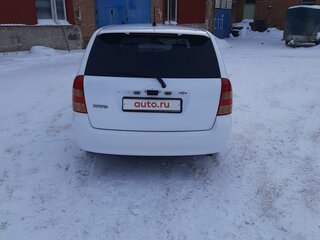 2002 Toyota Corolla Fielder IX (E120, E130), белый, 590000 рублей, вид 4