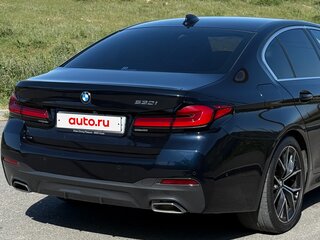 2022 BMW 5 серии 530i VII (G30/G31/G38) Рестайлинг, синий, 5600000 рублей, вид 5