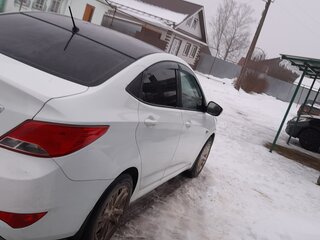 2014 Hyundai Solaris I, белый, 614000 рублей, вид 4