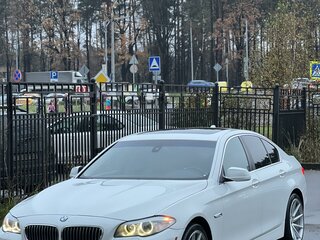 2010 BMW 5 серии 528i VI (F10/F11/F07), белый, 2000000 рублей, вид 5
