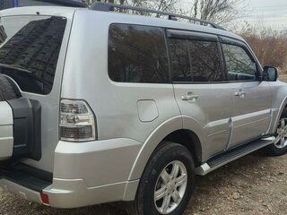 2012 Mitsubishi Pajero IV Рестайлинг 1, серебристый, 1800000 рублей, вид 2