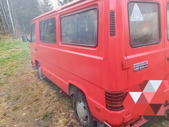 1992 Mercedes-Benz MB 100, красный, 500000 рублей - вид 10