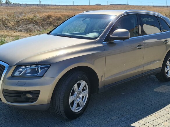 2010 Audi Q5 I (8R), бежевый - вид 1