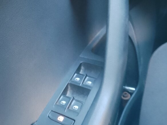 2016 Skoda Octavia III (A7), коричневый, 1500000 рублей - вид 11