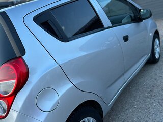 2013 Chevrolet Spark III, серебристый, 800000 рублей, вид 5