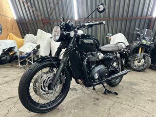 2020 Triumph Bonneville T120, чёрный, 1270000 рублей, вид 3