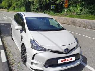 2015 Toyota Prius Alpha I (ZVW40/41) Рестайлинг, белый, 1500000 рублей, вид 2