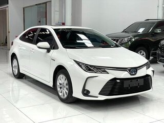 2022 Toyota Corolla XII (E210), белый, 1550000 рублей, вид 3
