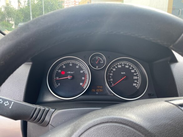 2007 Opel Astra GTC H Рестайлинг, красный, 550000 рублей - вид 8