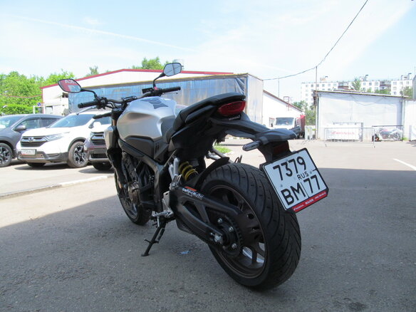 2018 Honda CB 650R, серый - вид 3