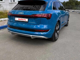 2020 Audi e-tron 55 I, голубой, 5850000 рублей, вид 4