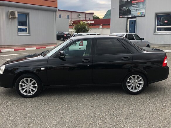 2015 Lada (ВАЗ) Priora I Рестайлинг, чёрный, 700000 рублей - вид 5