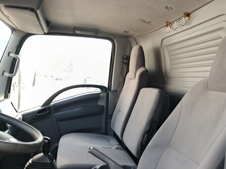 2012 Isuzu Elf (N-series), белый, 1850000 рублей, вид 5