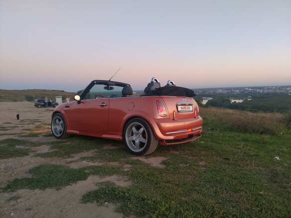 2004 Mini Cabrio Cooper I, оранжевый, 1600000 рублей - вид 6