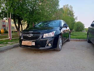 2014 Chevrolet Cruze I Рестайлинг, чёрный, 700000 рублей, вид 1