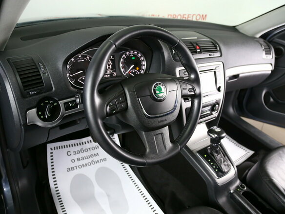 2011 Skoda Octavia II (A5) Рестайлинг, серый - вид 10